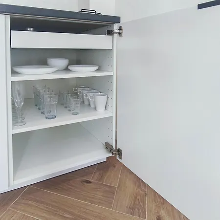 Apartmán Alfa Doppelzimmer Teekueche Porsche Bosch L Gemeinschaftsbad Wifi Smarttv L Double With Kitchenette And Shared Bathroom Bs21a7