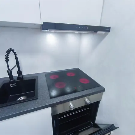 Alfa Doppelzimmer Teekueche Porsche Bosch L Gemeinschaftsbad Wifi Smarttv L Double With Kitchenette And Shared Bathroom Bs21a7 Štutgart